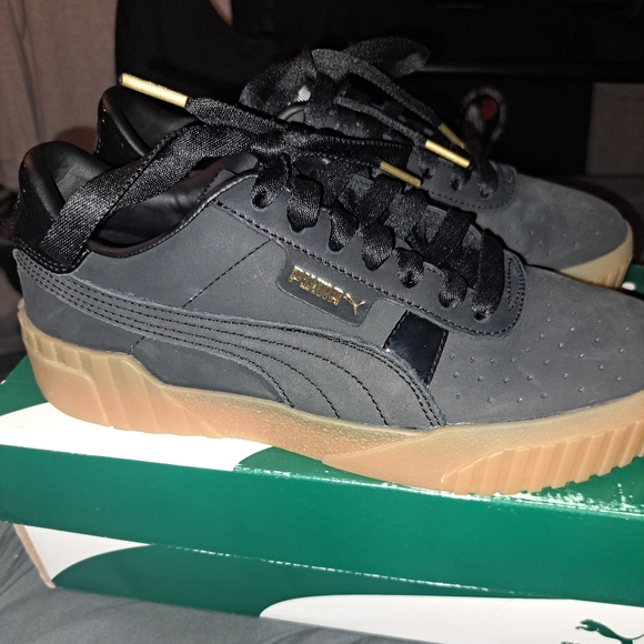 Puma Shoes - Cali Nubuck Womens Black Pumas with Gum sole